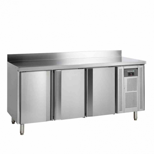 Table réfrigérée inox avec dosseret 3 portes GN 1/1 291 L